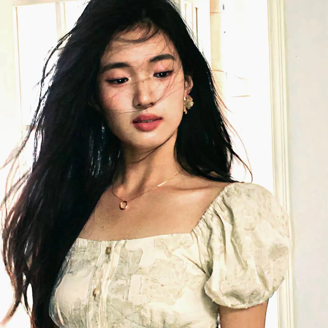 小薇小芙看见一头熊